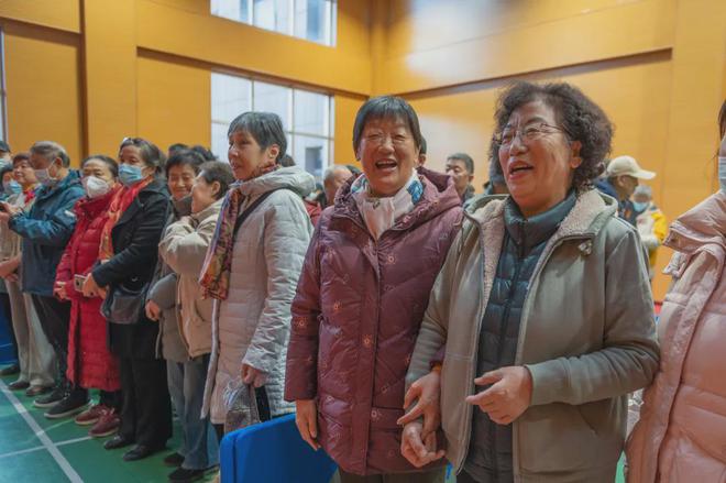 桑榆焕彩乐运动 银龄相聚迎元旦(图2)