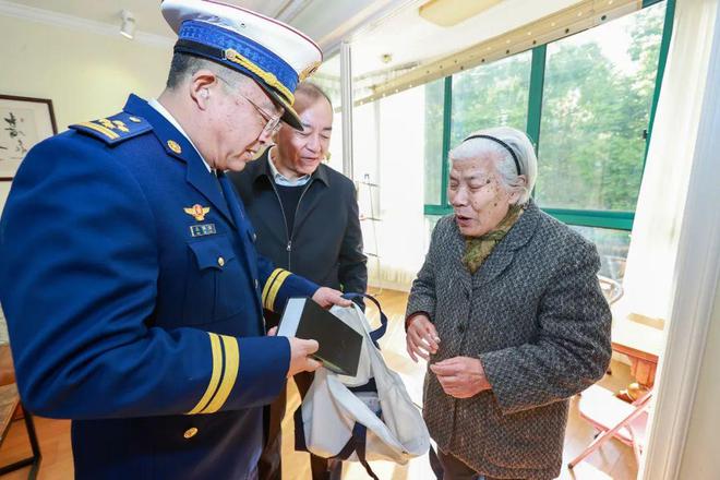 迎新送福平安到家 本市广泛开展消防安全知识宣传进社区主题日活动