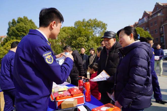 迎新送福平安到家 本市广泛开展消防安全知识宣传进社区主题日活动(图22)