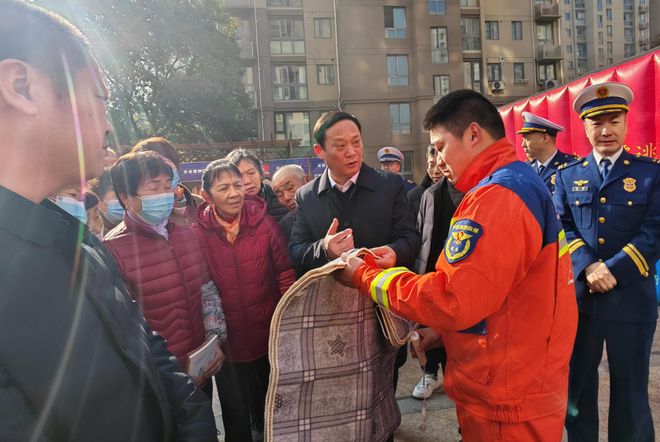 迎新送福平安到家 本市广泛开展消防安全知识宣传进社区主题日活动(图23)