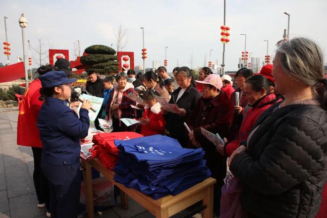 消防“年”在一起平安“玩”出新趣味！(图2)