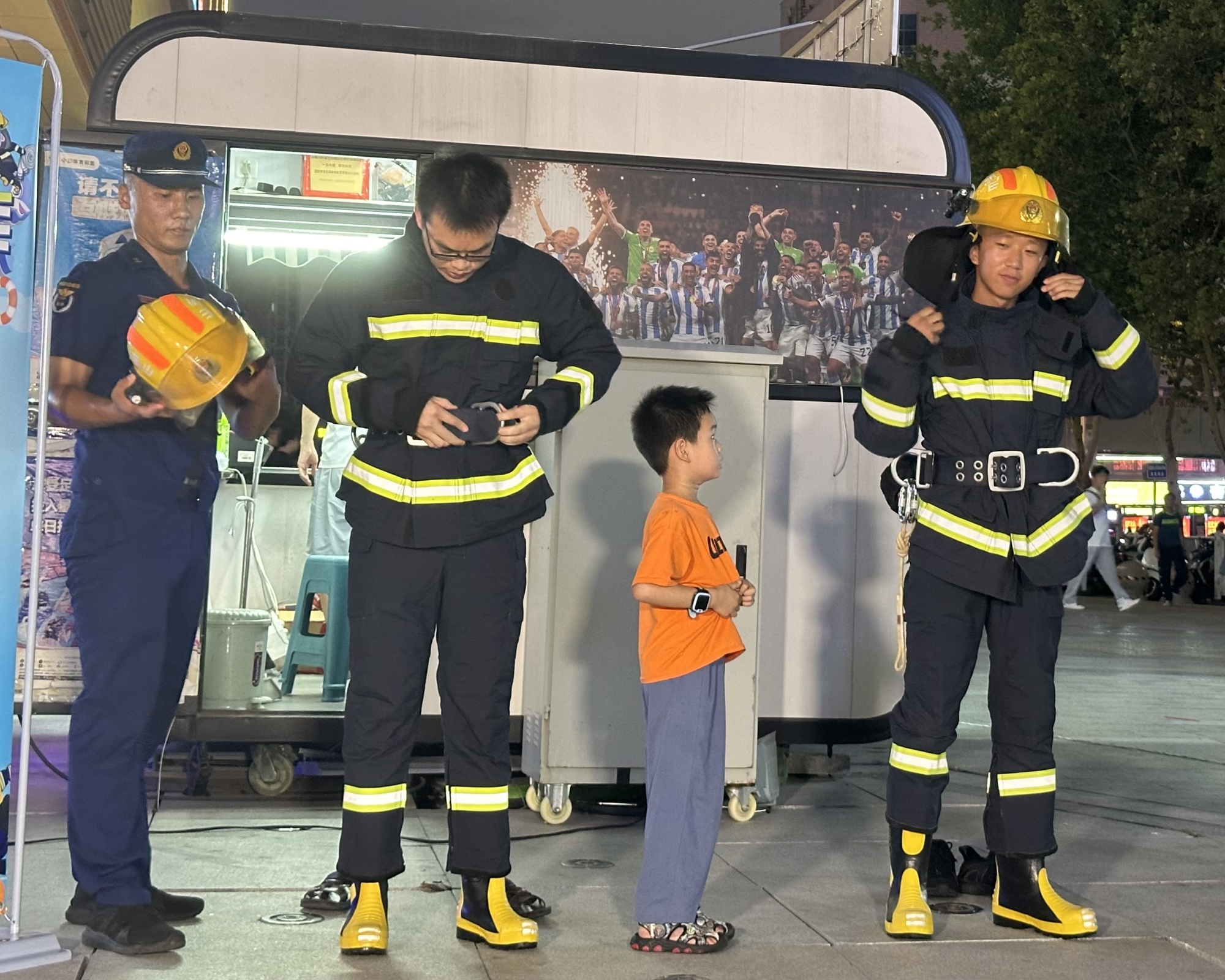 消防技能嘉年华带你解锁安全“新技能”(图3)